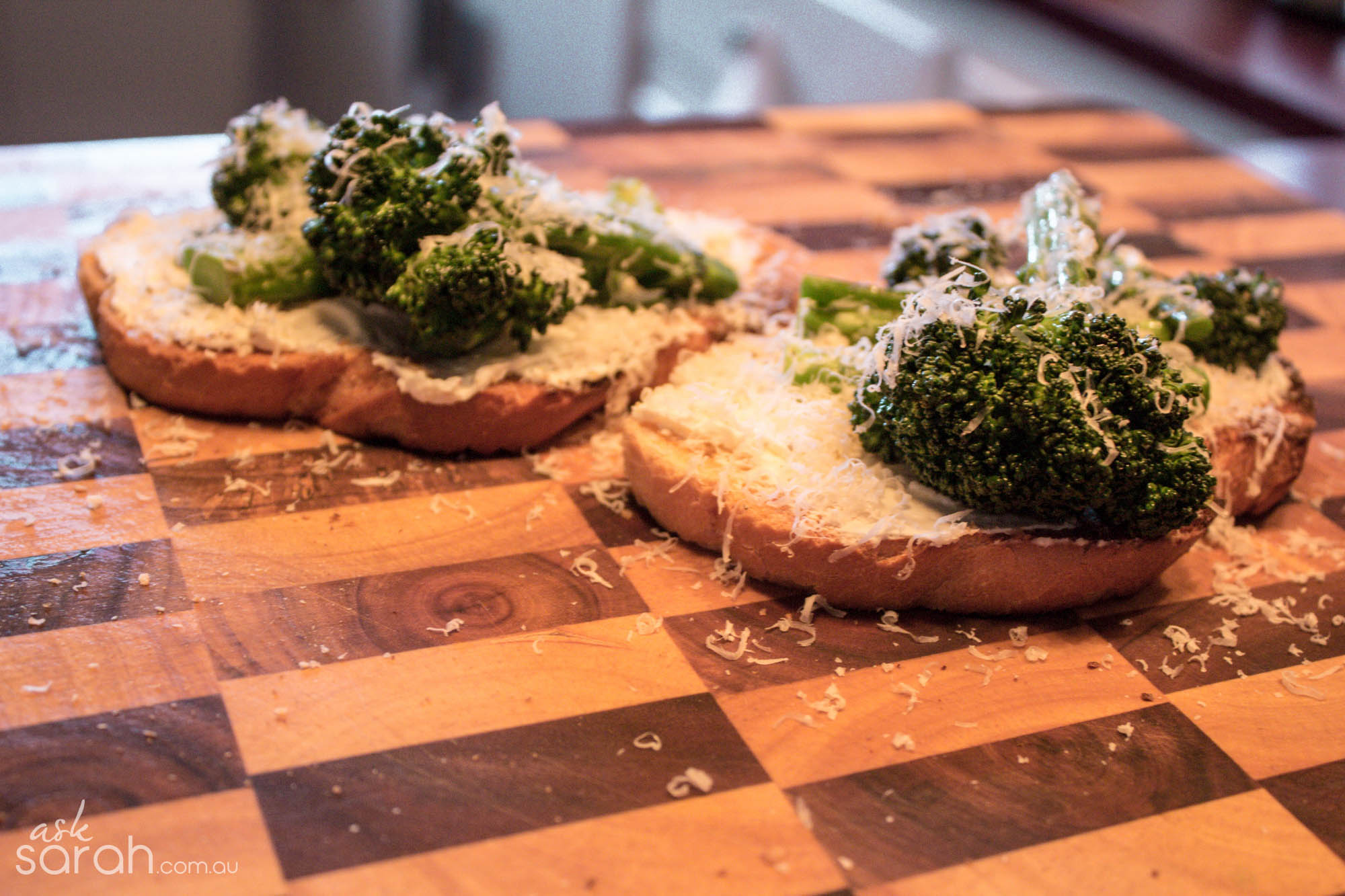 Recipe/Restaurant Ripoff: Warmed Broccolini on Sourdough with Parmesan