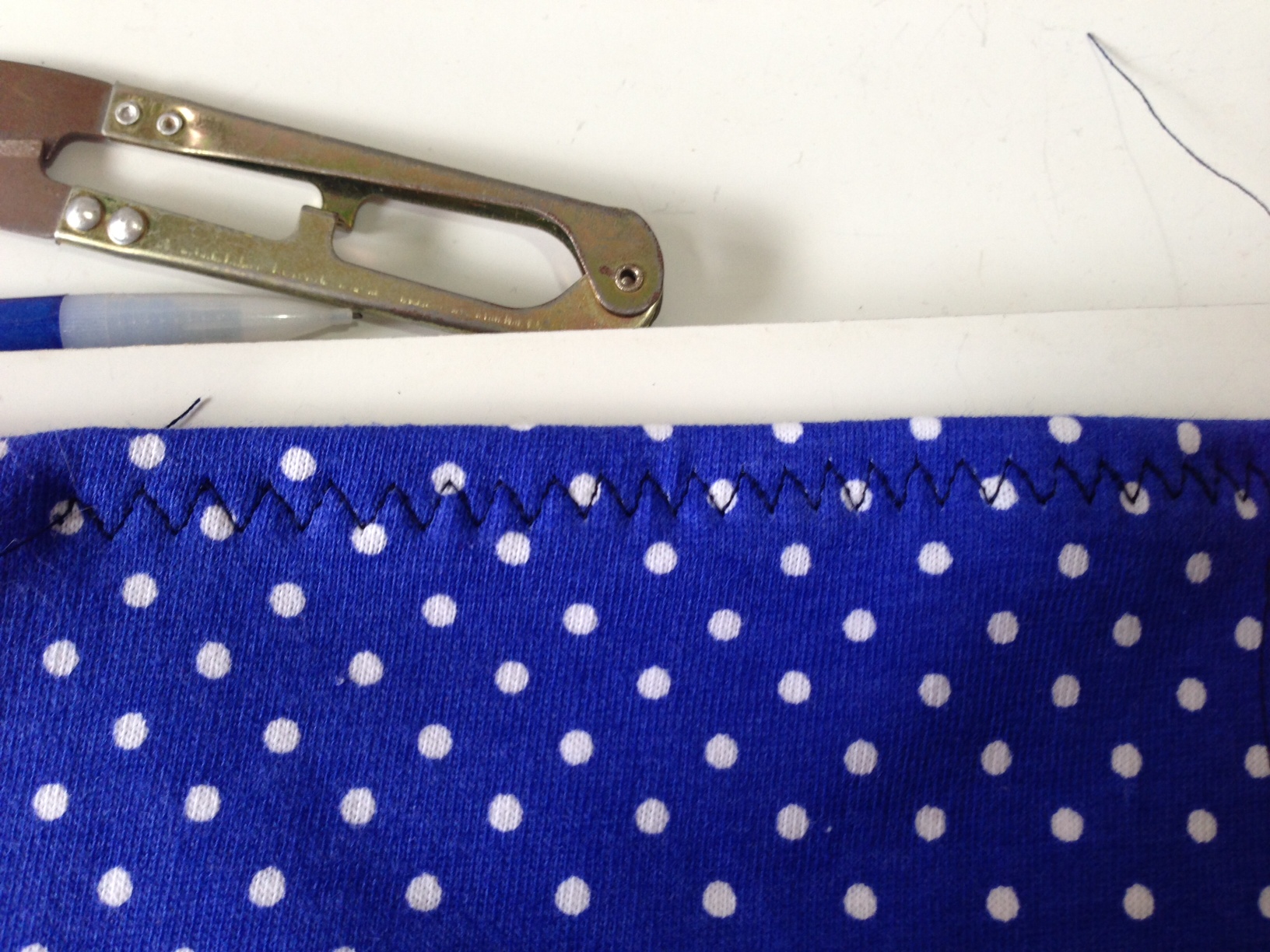 Sew: DIY Baby Leggings {Pattern Link Included}